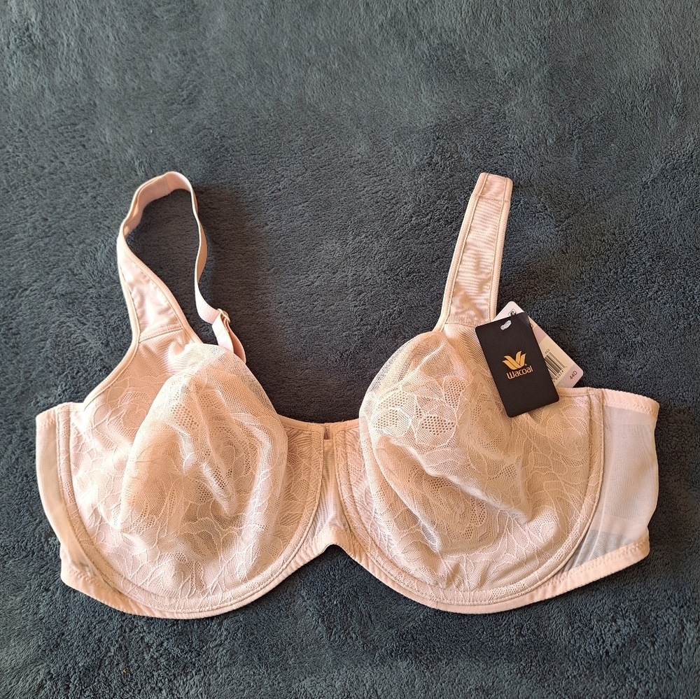 Wacoal  Lace Bra in Cream